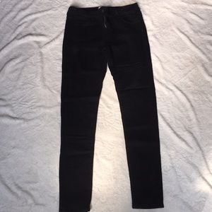 Blue Essence Women’s Black Skinny Jeans